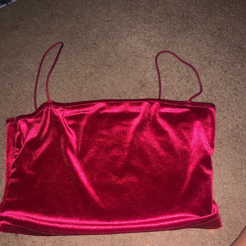Red tank top - Picture 3 of 3